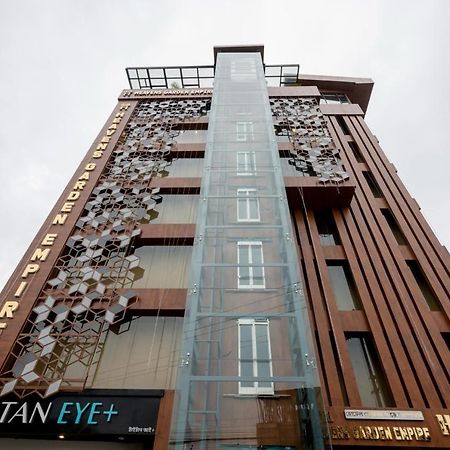 Heavens Garden Empire Otel Guwahati Dış mekan fotoğraf